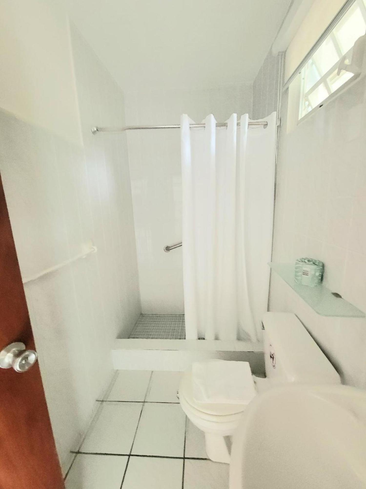 Nautilus By La Jamaca Hotels-Downtown La Parguera Lajas Ngoại thất bức ảnh