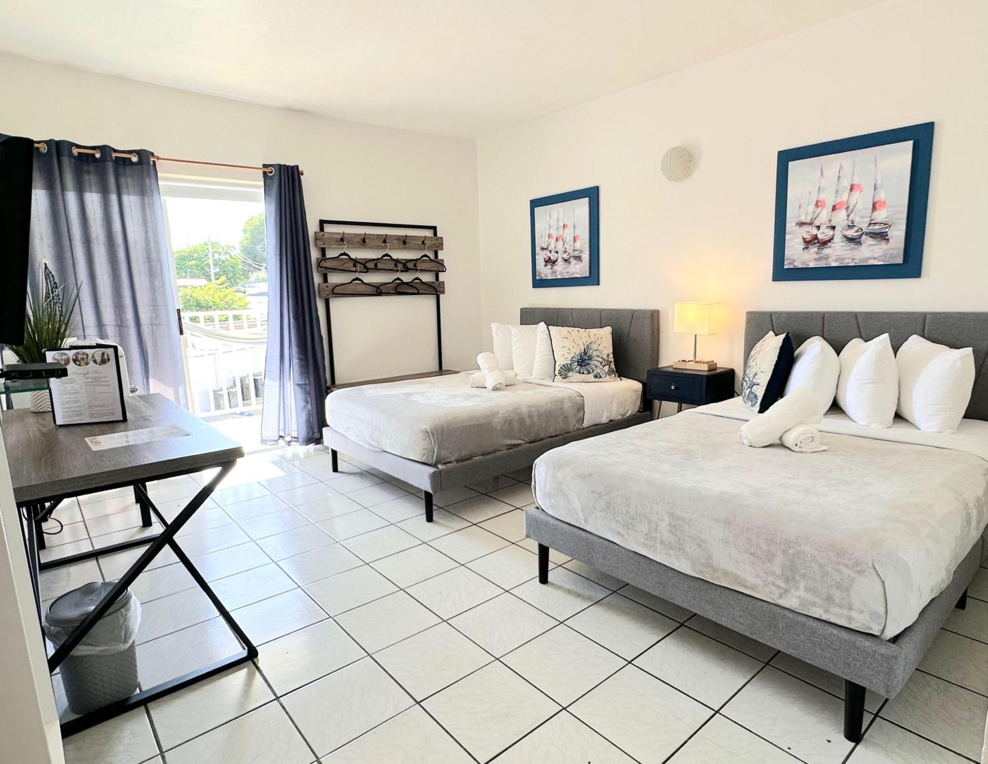 Nautilus By La Jamaca Hotels-Downtown La Parguera Lajas Ngoại thất bức ảnh